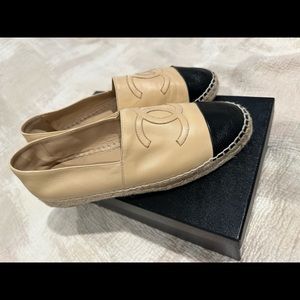 Chanel lambskin Espadrilles beige/black